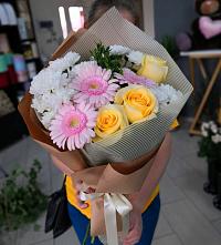 Букет цветов из:  Герберы, Розы и Хризантемы в Барвихе